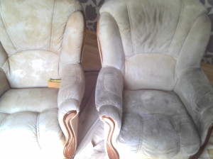 Fotel po lewej już wyprany